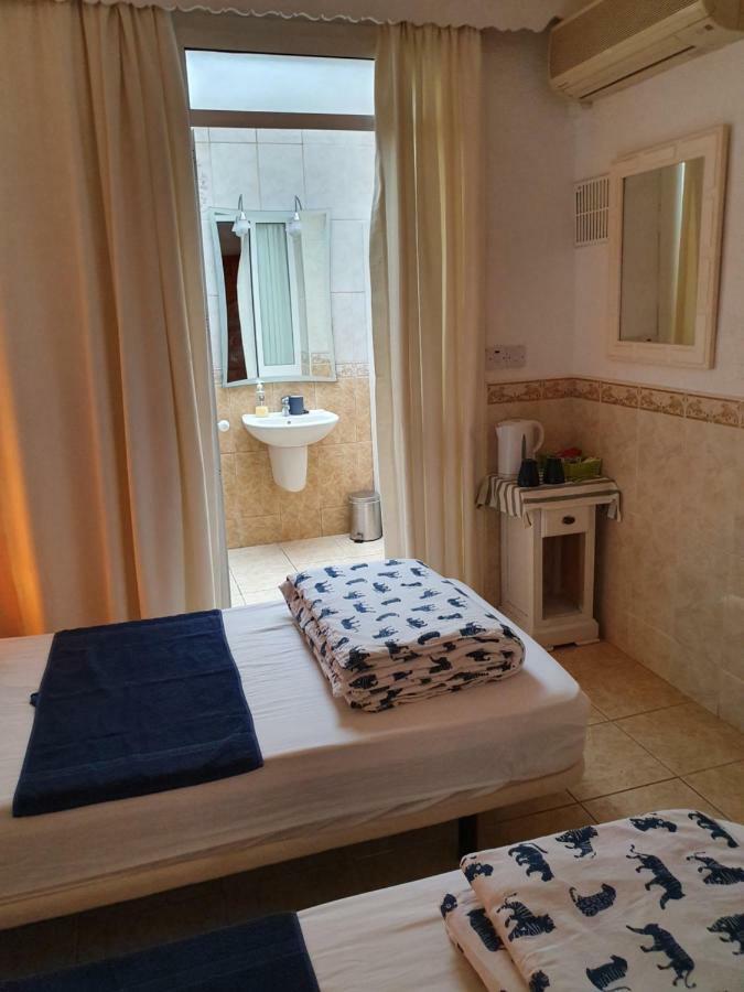 Roberto Guest House Беналмадена Екстериор снимка